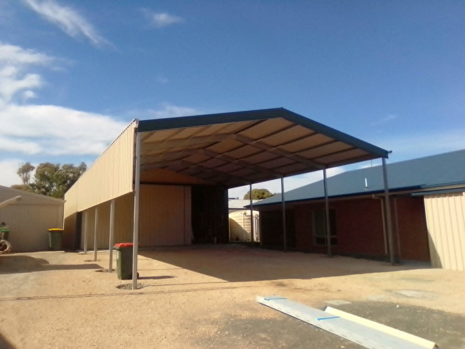Long-span carport built by Trevarth Garages
